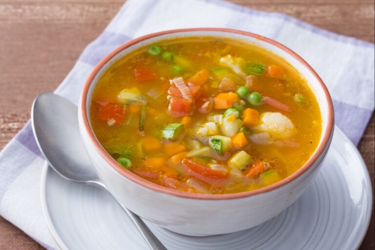मिक्सड वेजिटेबल सूप कैसे बनाएं - How to Make Mixed Vegetable Soup Recipe in Hindi